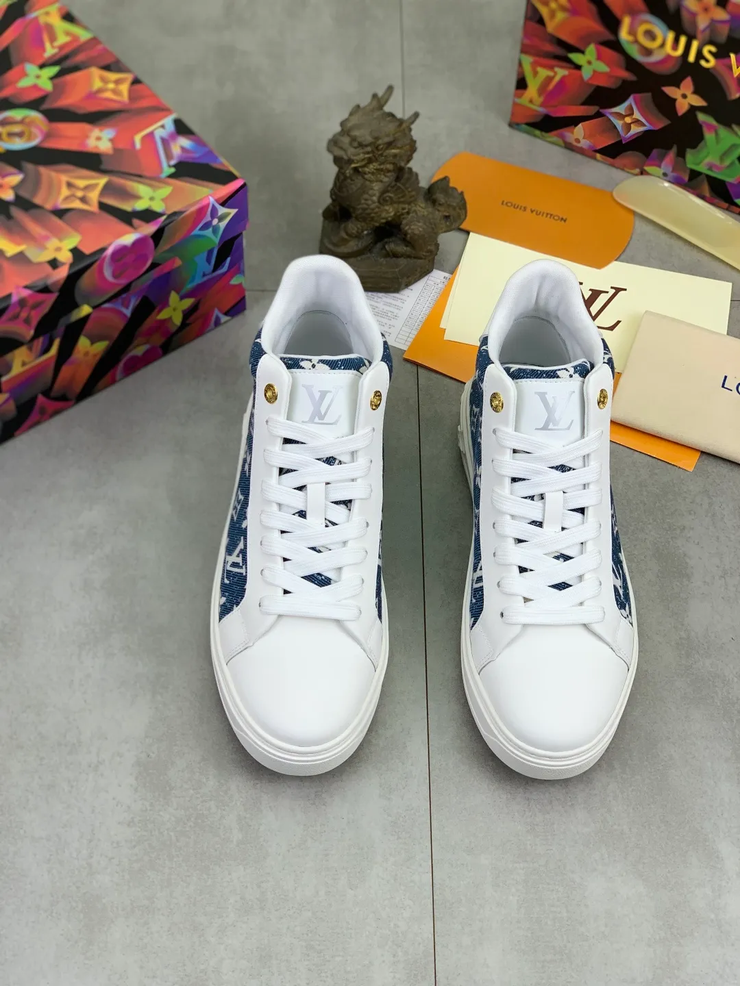 Men's men's shoes 💰P560💰[New model]🆘High-quality cowhide [Louis Vuitton]LV official website latest model🎁casual fashion high-top men's shoes👟hot style💥simple and elegant style, exclusive for trendy men. Unique official website latest brand elements👑original decoration, fashionable and generous, the fabric is made of original denim➕comfortable and breathable mesh lining➕cow leather feet ✅The official website specifies wear-resistant casual outsole, the classic model is taken in real life🎬Color: 4️⃣colors available😍Number of codes: 38-44 Full set of packaging